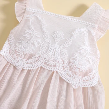Летнее повседневное платье-комбинезон для маленьких девочек, кружевная одежда принцессы с цветочным рисунком и развевающимися рукавами